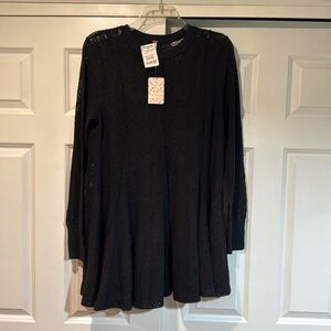 FREE PEOPLE black flare bottom sweater/dress. Xl. NWT.